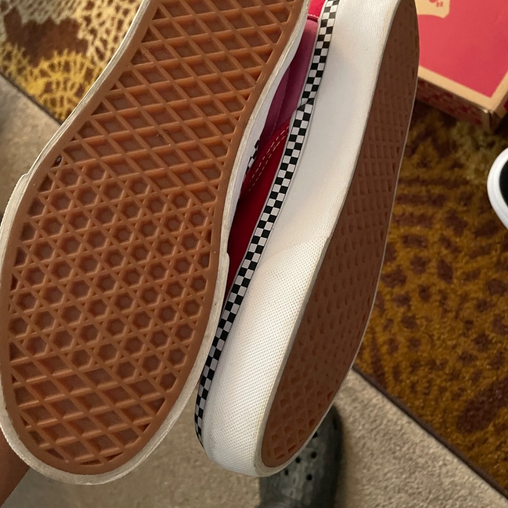 Vans - Picture 2 of 4